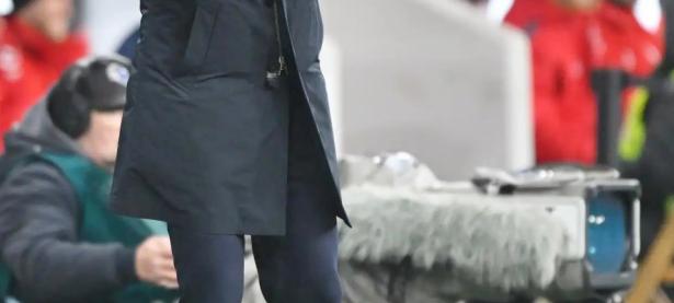 包含激动人心：扣人心弦的比赛场面惊心动魄的词条